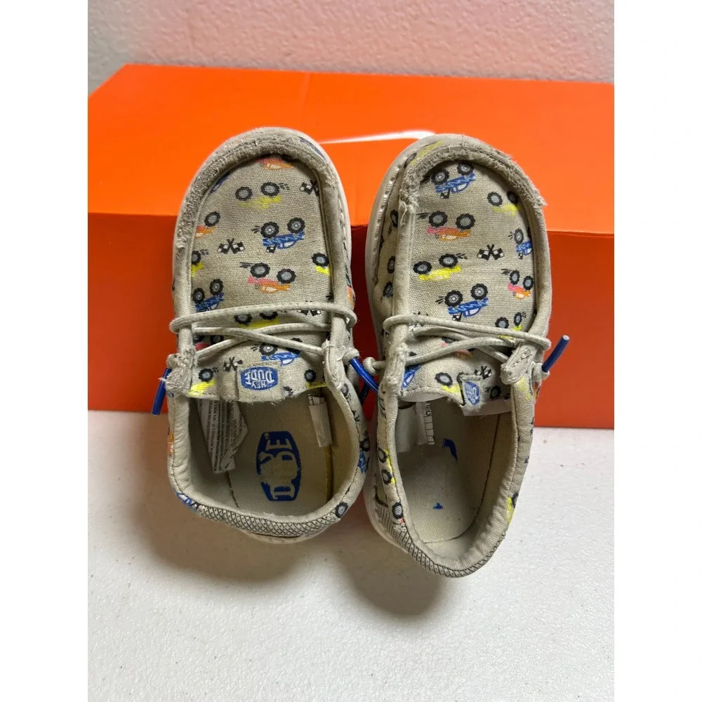 Hey Dude Wally Shoes Size Tan Monster Truck Print Slip On Loafer 10c #2639